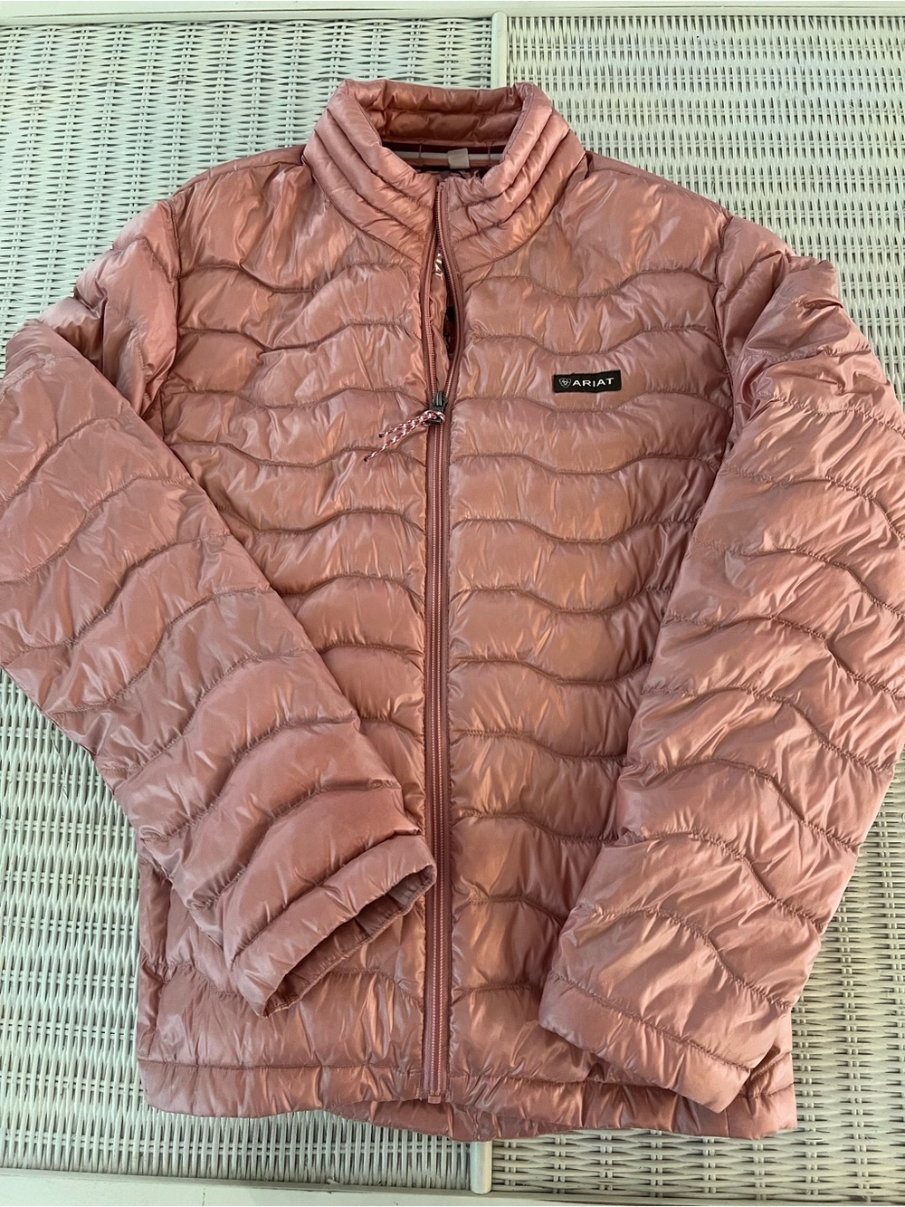 Ariat Ideal 3.0 Down Jacket in a metallic dusky pink shade size XL